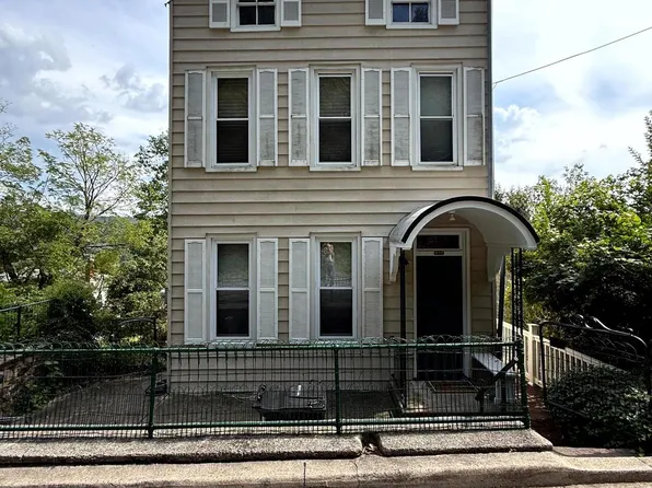 935 Friedensburg Rd, Reading, PA 19606