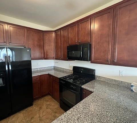 3rd image of 974 King Way