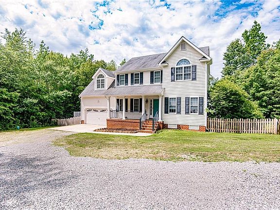 4th image of 371 Castle Park Ln