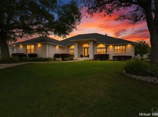 2018 Juno Cir, Pensacola, FL 32526
