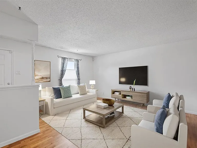 11481 Burgess Ave — Photo 7
