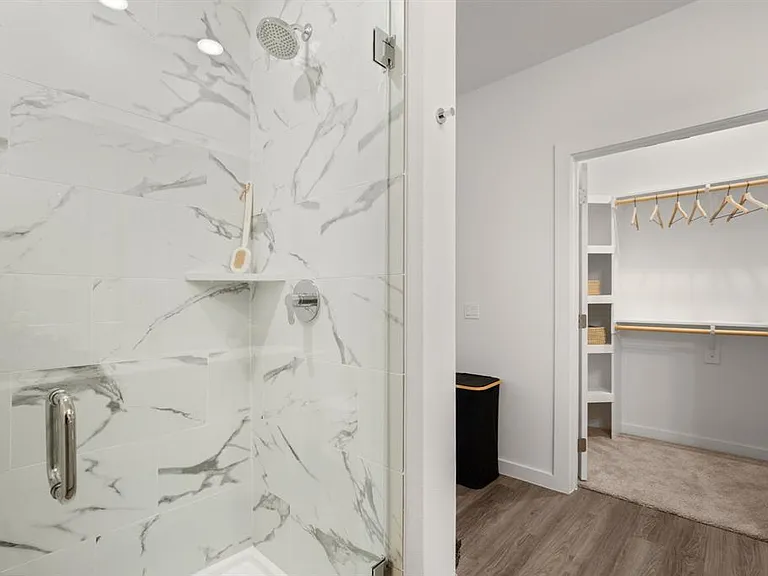 6324 N Lamar Blvd #306 — Photo 7