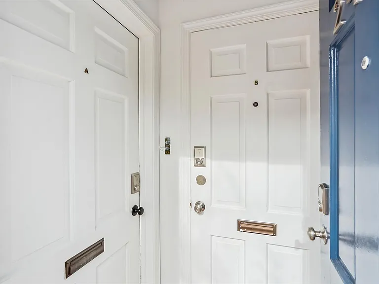 2431 I St NW #A — Photo 21