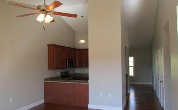 4th image of 128 Southridge Dr