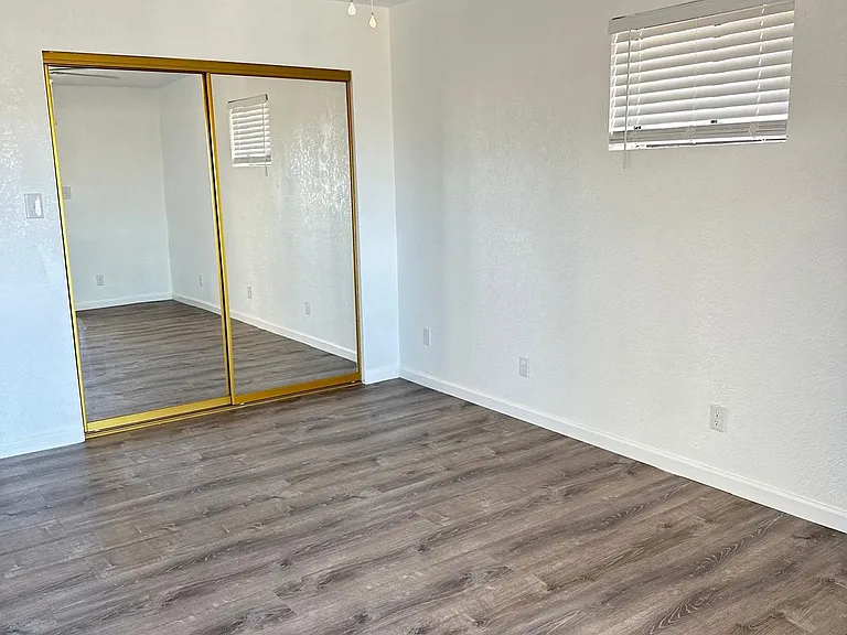 2610 Via Corona — Photo 10