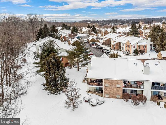 4th image of 371 Westridge Cir