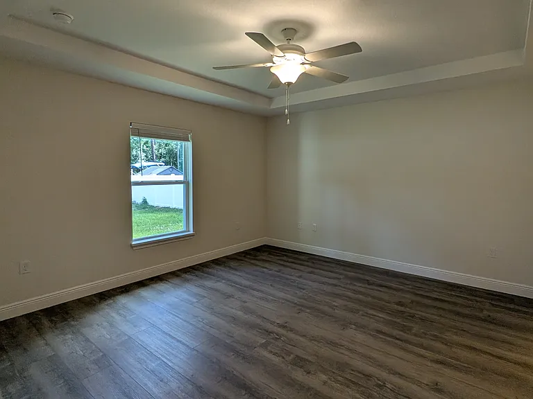 387 E Caldwell Dr — Photo 11