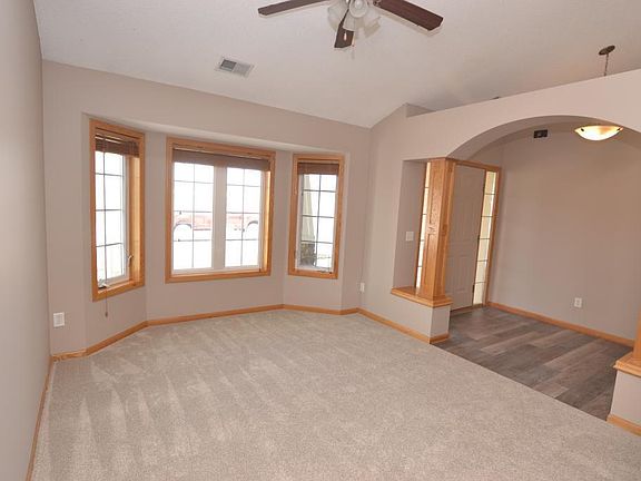 2nd image of 1503 Connecticut Dr SE