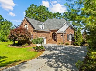 135 Applewood Ln, Carthage, NC 28394