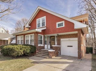 2617 S Taylor Rd, Cleveland Heights, OH 44118