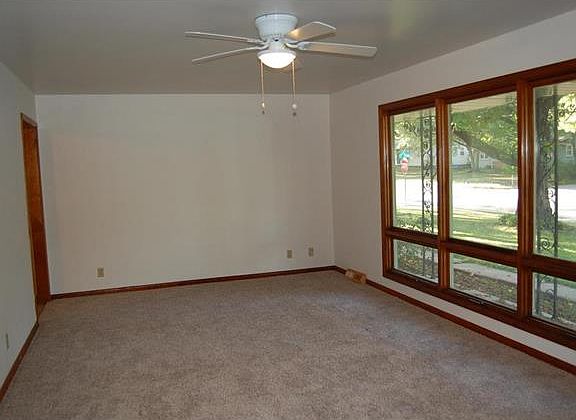 5th image of 571 Santa Fe St