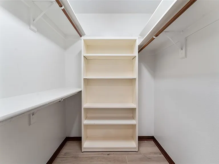 4464 Willow Wind Ct — Photo 22