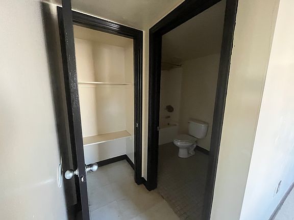 5th image of 5607 Gardenhill Ln