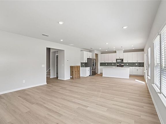 7th image of this home