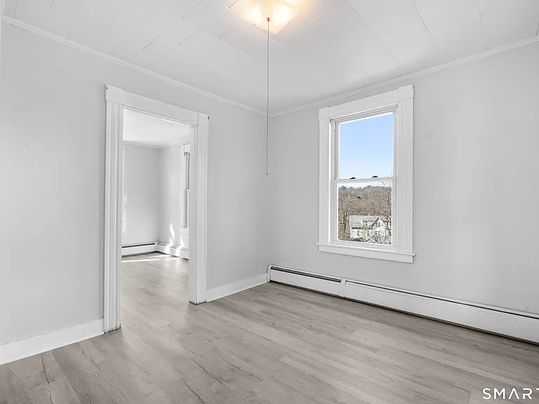 48 Anderson St — Photo 16