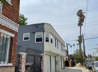 Charming Living in Historic West Adams at 1906 Cimarron Street, Los Angeles, CA 90018