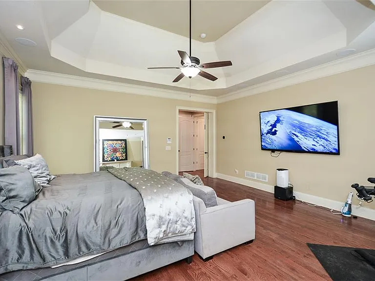 2210 Spalding Dr — Photo 44