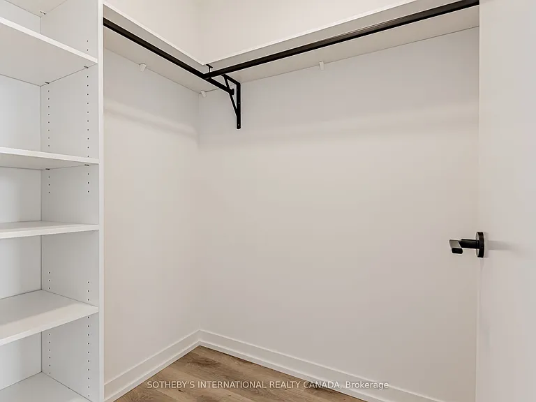 5 York Rd #TH101 — Photo 12