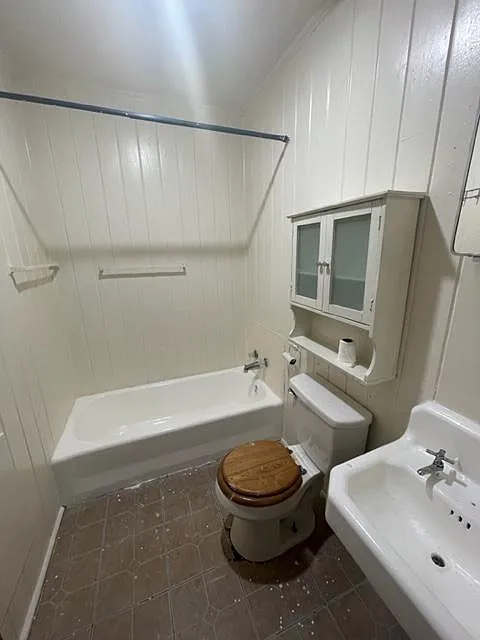 1 bed, 900 sqft, $650 — Photo 2