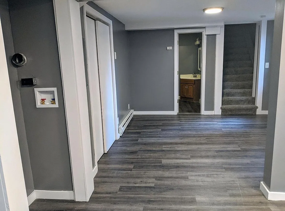 1 bed, 900 sqft, $1,500 — Photo 3
