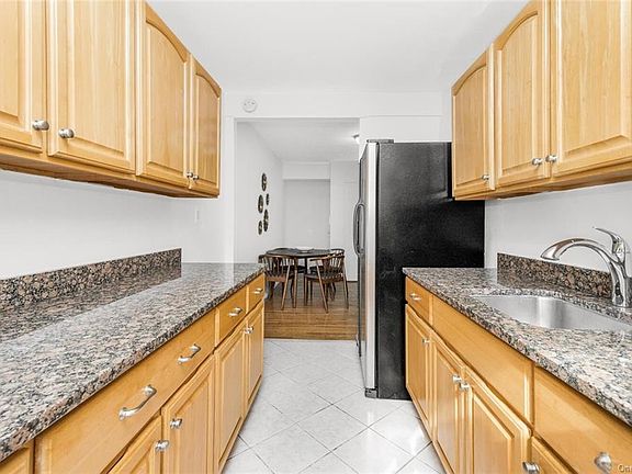 4th image of 6535 Broadway APT 4K