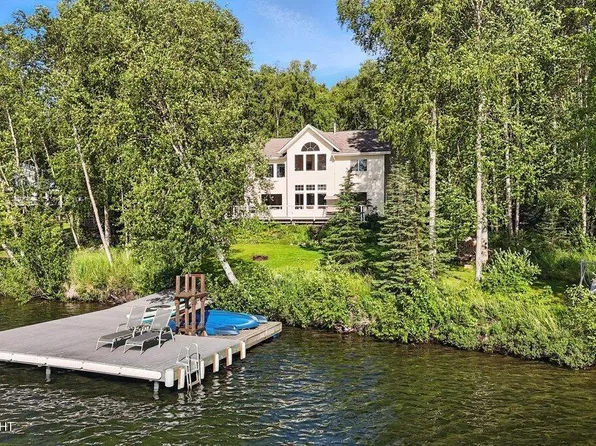 2995 N Meadow Lakes Dr, Wasilla, AK 99623