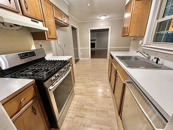 3rd image of 1502 Bellavista Rd