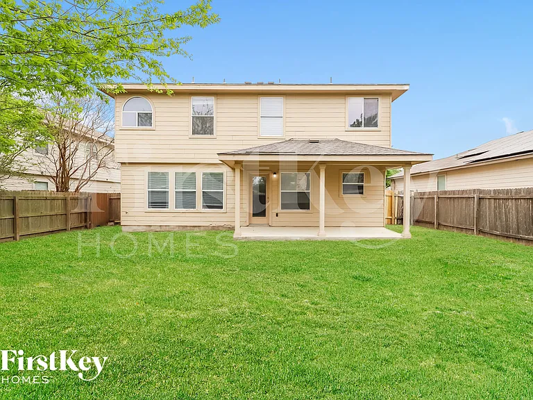 315 Donalan Dr — Photo 15