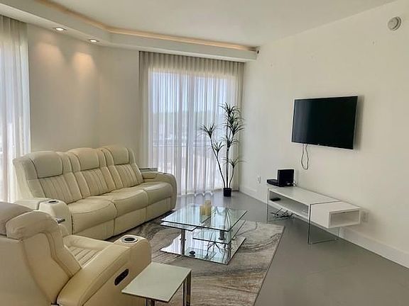 3rd image of 2631 14th Ave APT 310