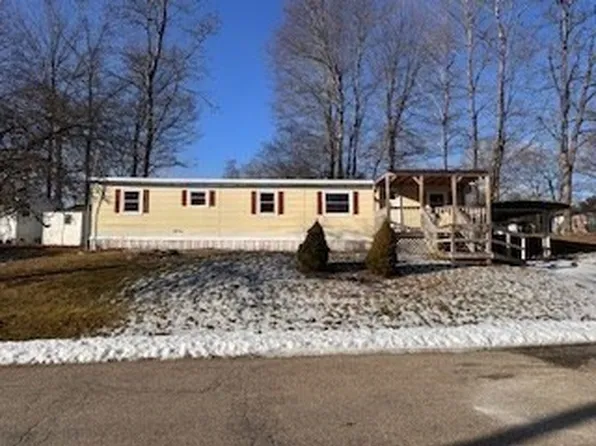 3 Heritage Dr, Warren, MA 01083