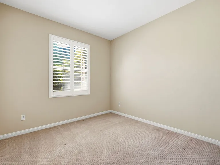 119 Coral Rose — Photo 12