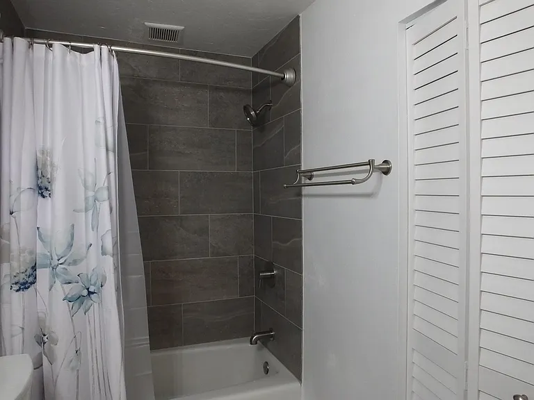 4031 Iola Dr — Photo 5