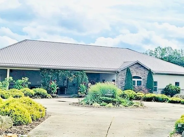 753 Henrie Ln, Williamstown, WV 26187