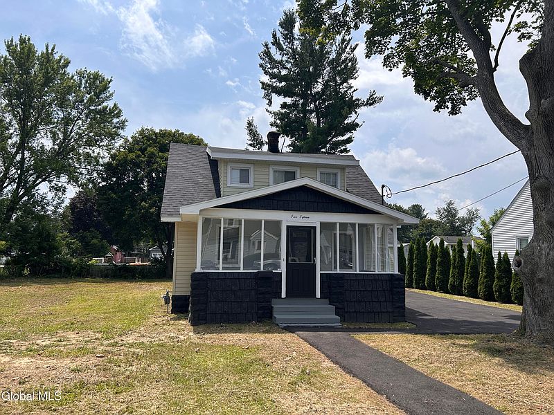 2nd image of 515 Orlinda Ave