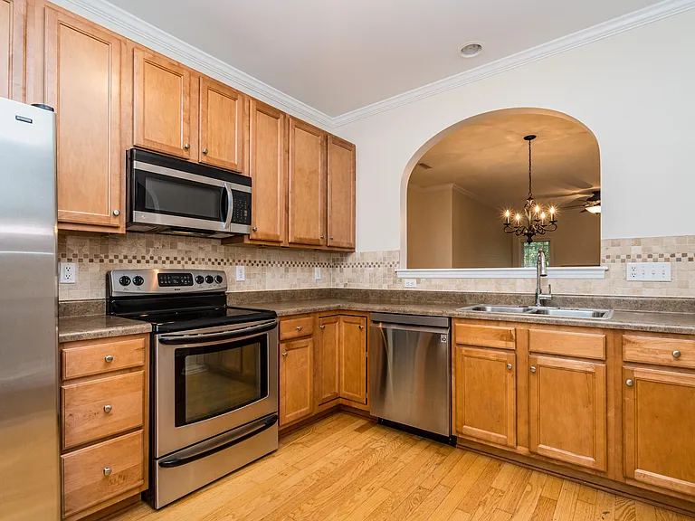 1010 Mica Lamp Ct — Photo 4