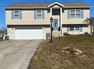 101 Winter St, Crucible, PA 15325