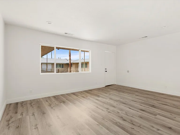 19237 Bryant St #9 — Photo 17