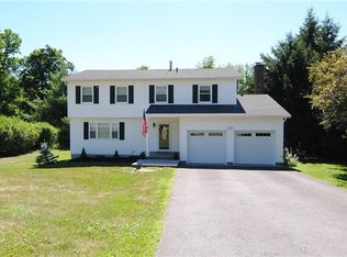 11 Arlington Dr, Monroe, NY 10950