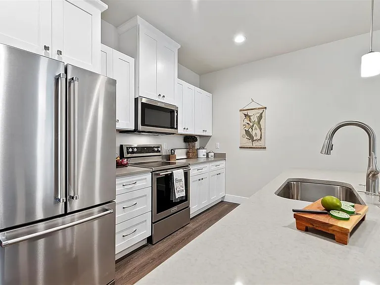 Cedar Crossing Luxury Townhomes — Photo 61