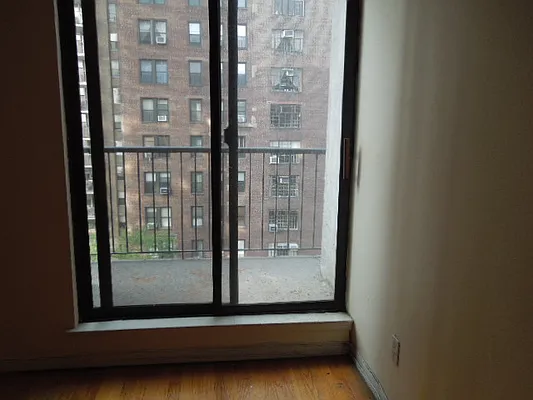 Rented by Fleet Realty | media 29