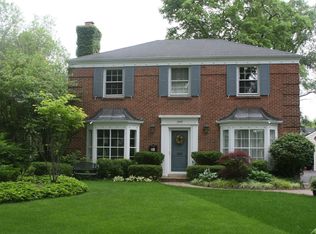 2242 Chestnut Ave, Wilmette, IL 60091