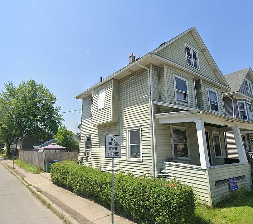 2nd image of 109 Stanley St