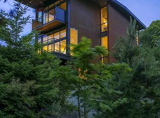 1701 33rd Ave, Seattle, WA 98122