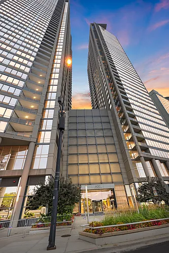 600 N Lake Shore Dr #1411 Photo 1 600 N Lake Shore Dr #1411 Photo 1