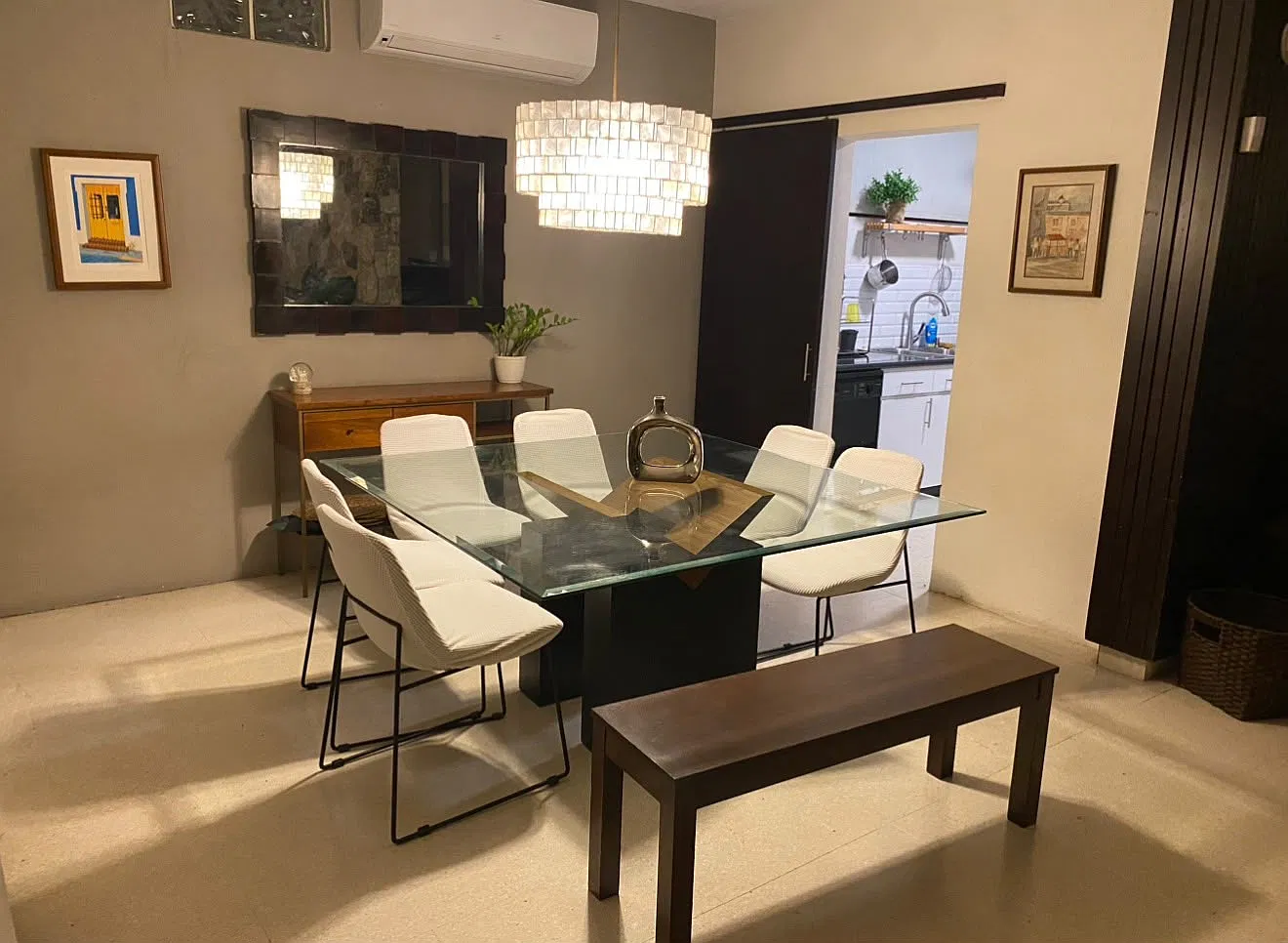 1 bed, 2200 sqft, $900 — Photo 4