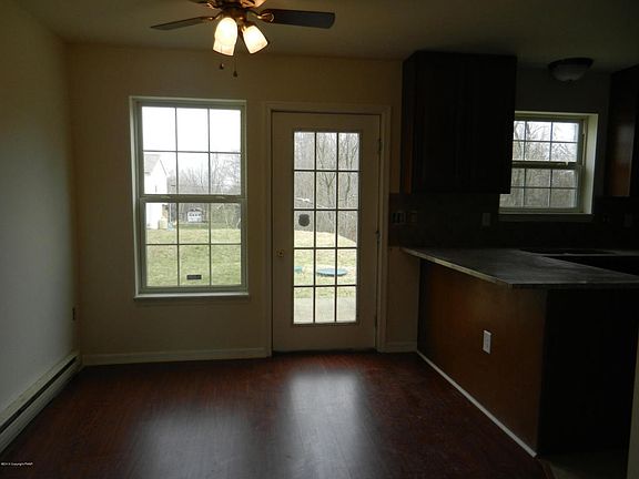 3rd image of 39 Pocahontas Ln