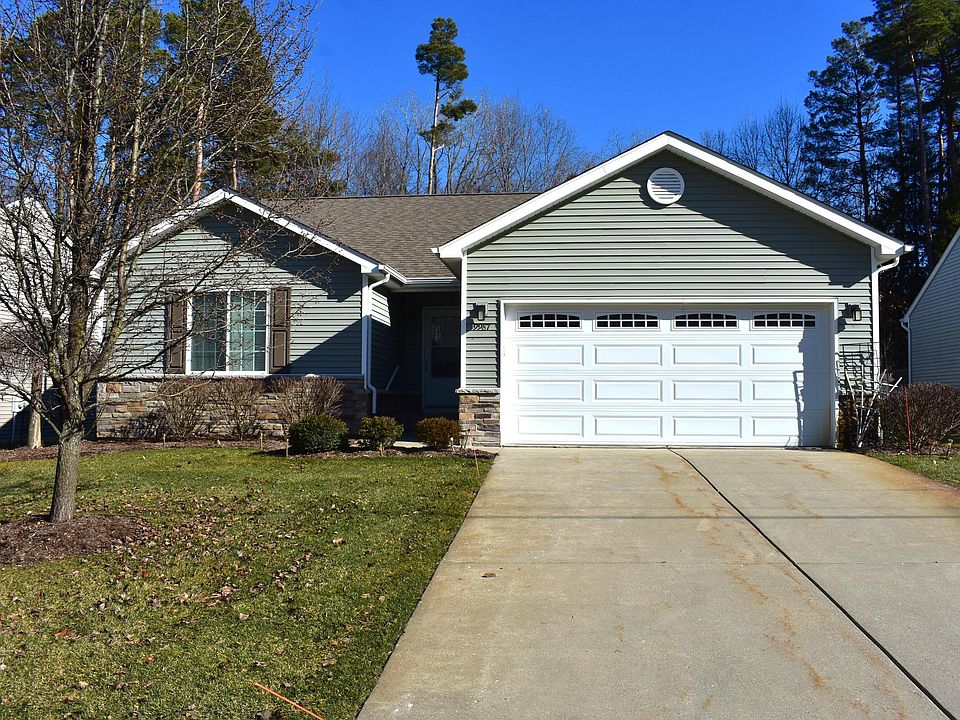 1st image of 9987 Whispering Woods Dr