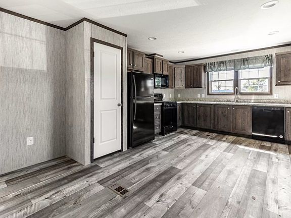 3rd image of 36 Cheryl Ln Lot 18