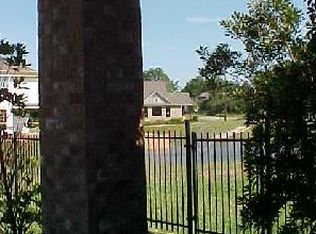 1718 Twin Pond Cir, College Station, TX 77845