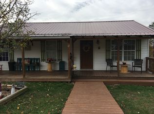 612 Grey Dr, Evans, WV 25241